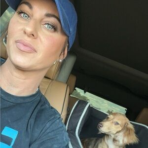 Meet your Posher, Angela